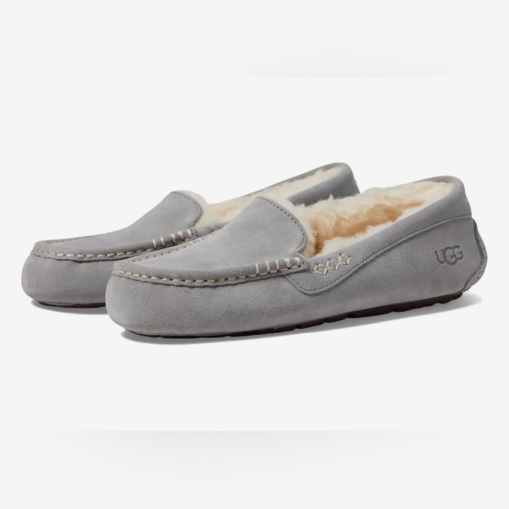 UGG Light Gray Ansley Slippers Loafers Size 6